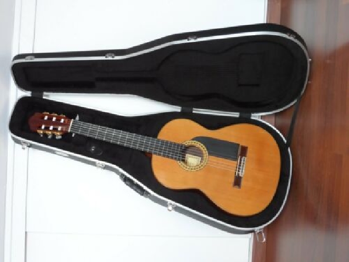 GUITARE Francisco  ESTEVE 8- de 2005
