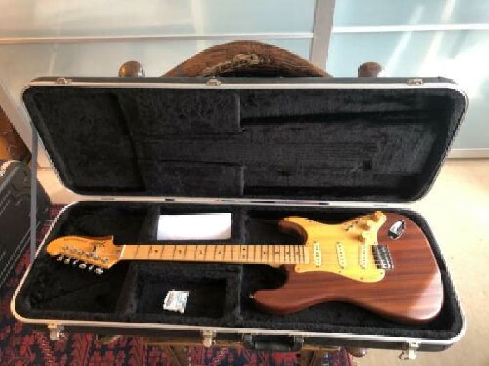1976 Fender Starcaster 100% original , electric guitar , Stratocaster solid body