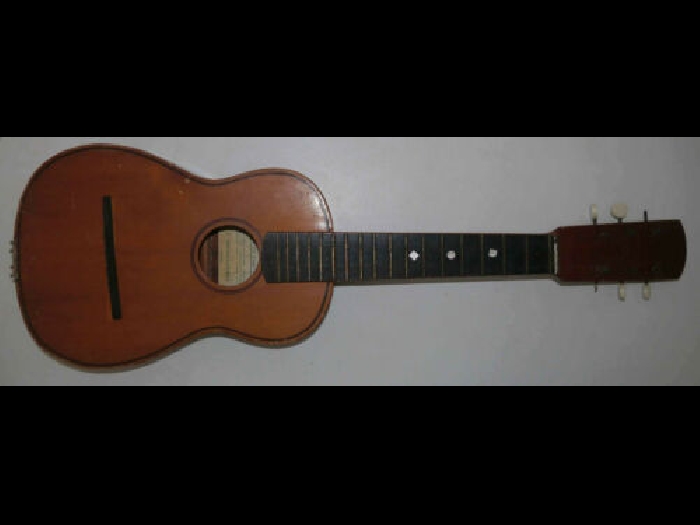 Rare ancienne petite guitare de luthier « S. Prestigiacomo »