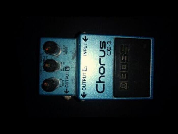 Boss Chorus CE-3 In Japan dés années 1982 Black La belle Pédales à effet guitare