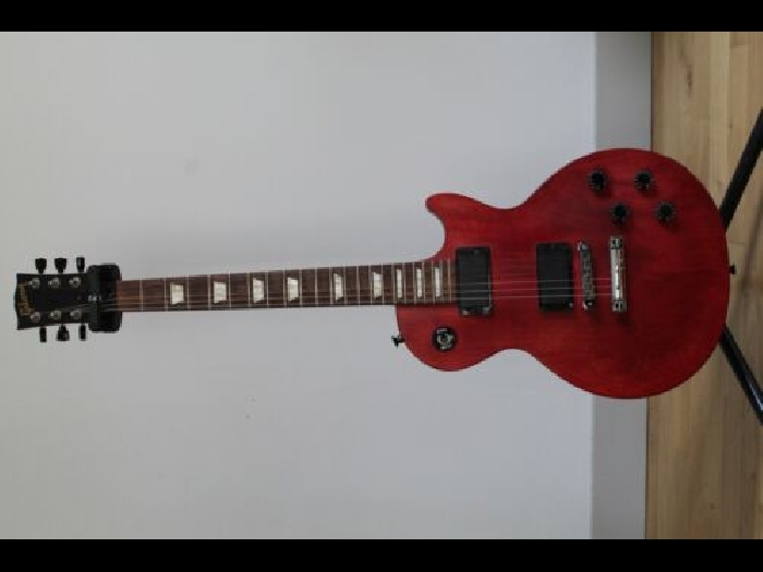 Gibson LPJ 2013 Guitare Achetée en 2015, en bon état, avec un son exceptionnel. 