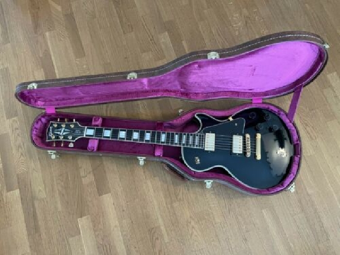 Gibson Les Paul Custom EB GH (Ebony Finish Black Edition)