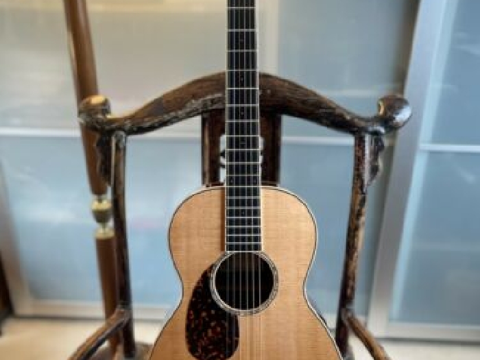 Larrivee Parlor Guitar P-09 Made In USA Lefty