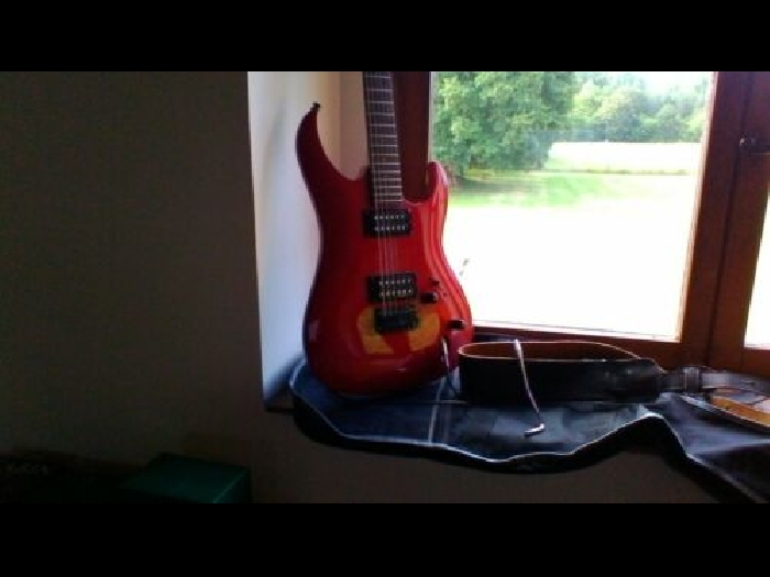 Guitare  électrique Ampli Kustom Housse BON ETAT
