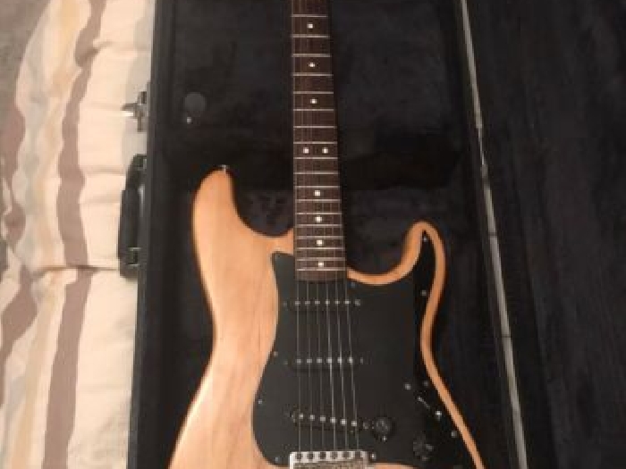 Fender Stratocaster corps USA 1969 / Manche Mexicain 1995 édition limitée