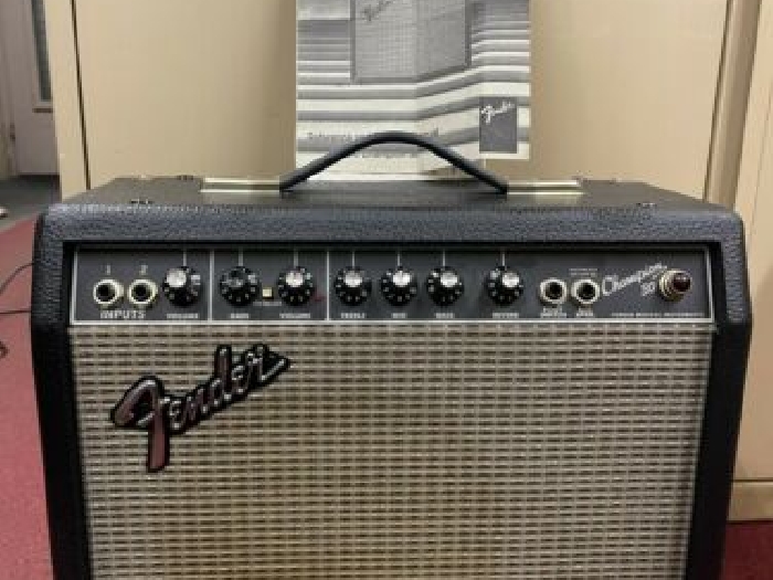 Fender Champion 30 2-Channel 30-Watt 1x10