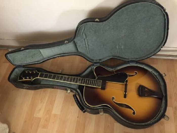 Semi-hollow jazz archtop guitar by luthier Marioni