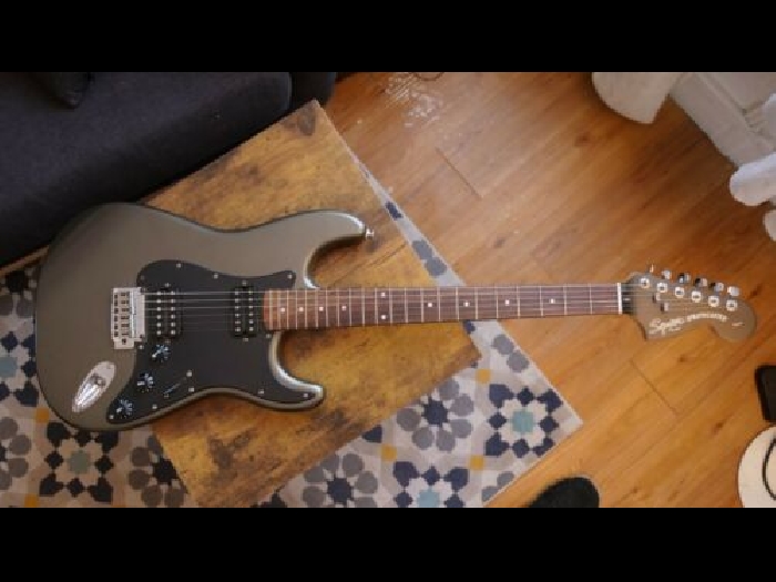 Fender Stratocaster Squier 