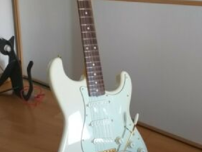 Fender Stratocaster Daybreak 2019 - Série Limitée - Made In Japan