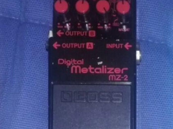 Pédale BOSS MZ 2