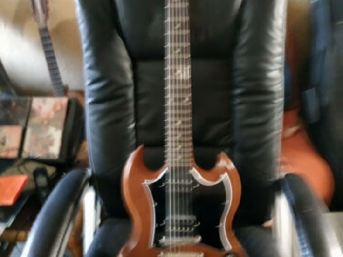 Gibson SG Tribute NW très bonne état