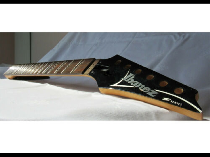 manche guitare ibanez série s570