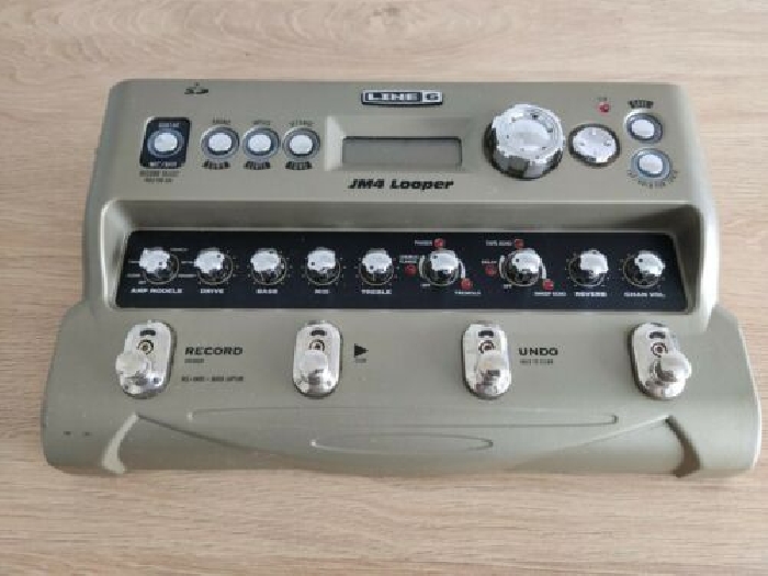 Line 6 JM4 Looper Guitar Effects Pedal