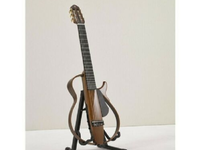 YAMAHA SLG200N Silent Guitare - Guitare de Concert Avec Capteur / Micro