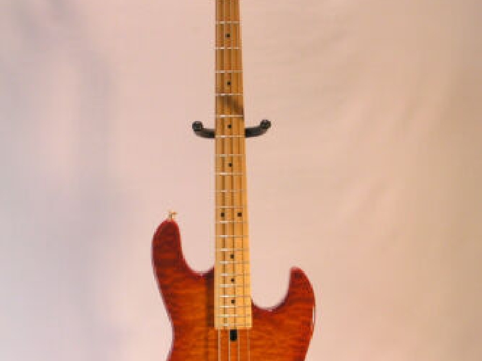 Ultra rare Basse Sadowsky Custom Shop curly mapple NYC de 2001 commande spéciale