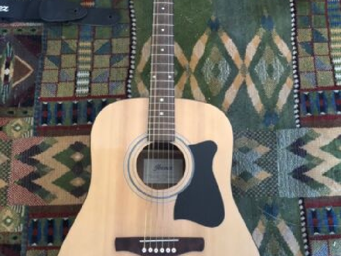 guitare acoustique Ibanez