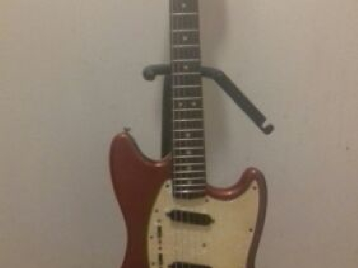 Guitare Fender Mustang Competition headstock 1969 case d origine bon etat ++