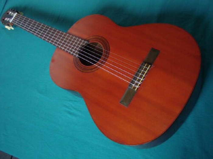 Guitare classique YAMAHA G55-1