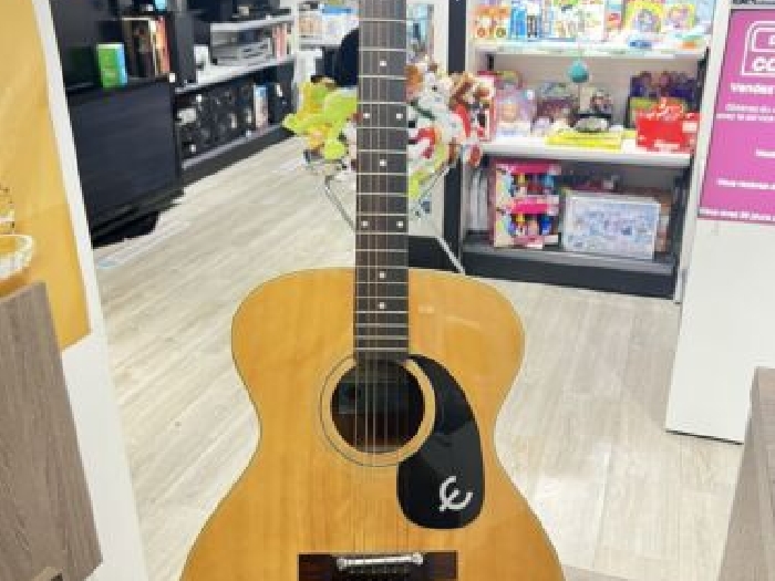 Guitare Folk Epiphone en bon état