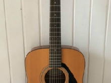 Guitare  Folk  YAMAHA    FG-302 Ms Table massive Super Son !!