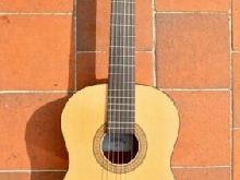 Guitare Noir by Baton Rouge