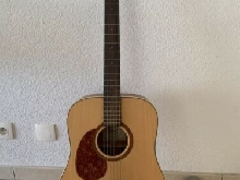 guitare acoustique gaucher