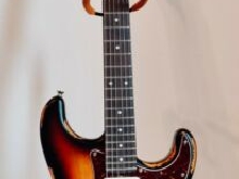 Vintage V6H MR ssb Icon Distressed - Stratocaster hss