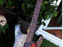 guitare stratocaster customisée modèle unique