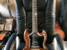 Gibson SG Tribute NW très bonne état