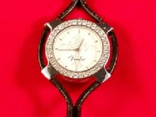MONTRE FENDER Guitar - femme - bracelet cuir noir -  rareté - coffret cadeau -