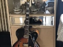 guitare jazz epiphone Broadway