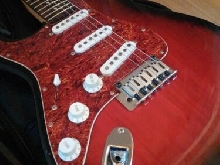 Guitare gaucher Squier stratocaster standard serie