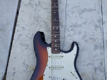 Fender Stratocaster USA  Année /  02/1995