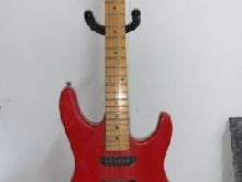Guitare électrique washburn rouge