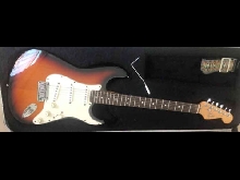 Guitare Fender USA Sunburst de 1989 : E 97 2036 Eightis 9 année 7 eme mois